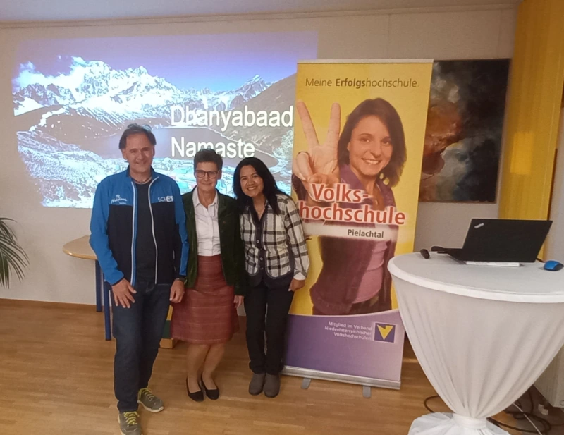 Ernst Dullnig, Frau Christa Schmirl und Buddhi Maya Sherpa